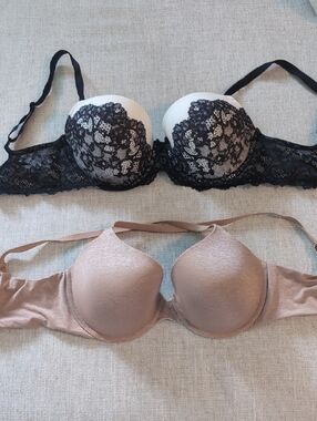 Victoria's Secret Black Lace & Nude Push-Up Bra Set